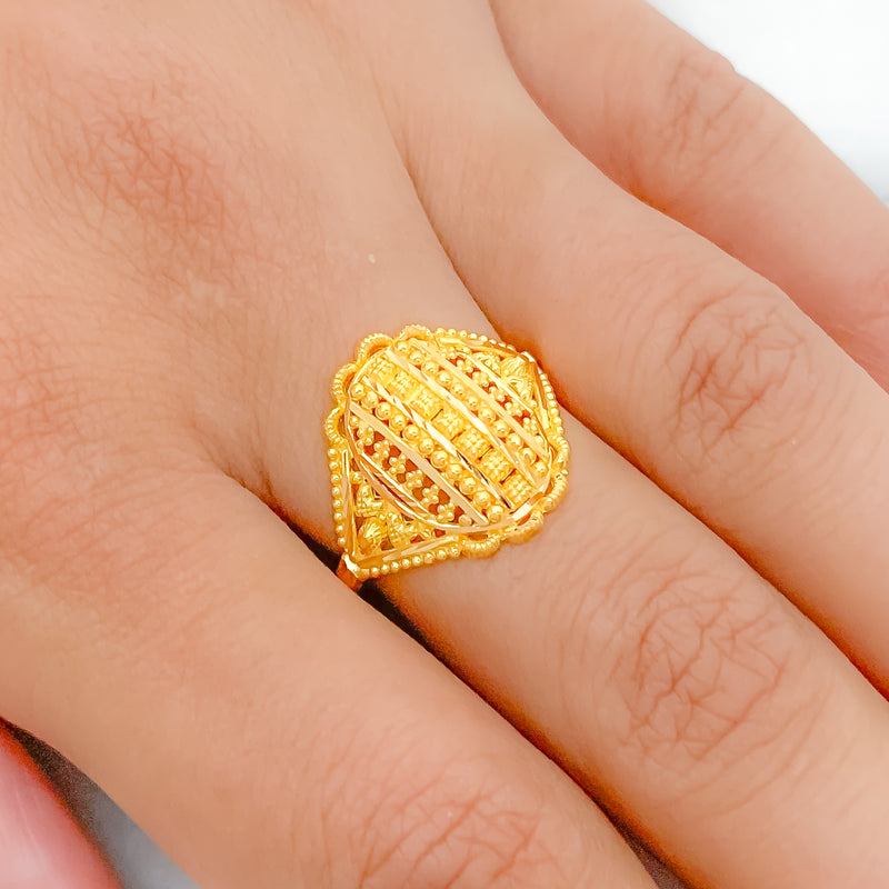 Stylish Glossy 22k Gold Ring