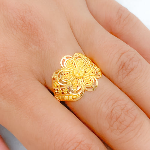 Graceful Floral Gold Ring