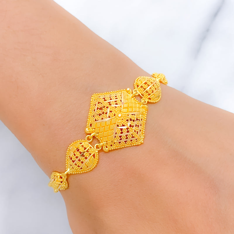 Special Geometric 22k Gold Bracelet