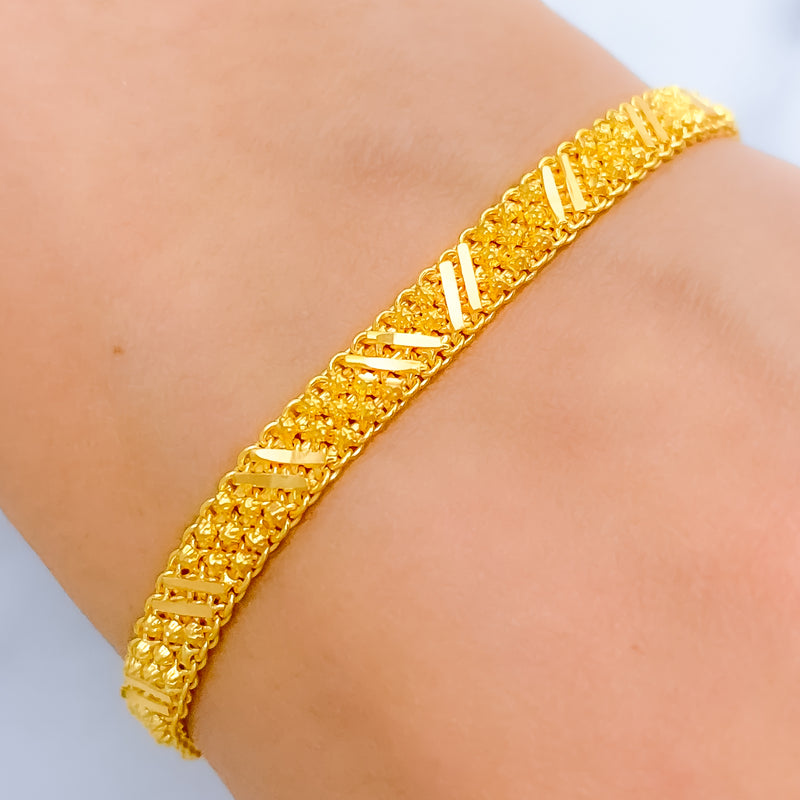 Graceful Flat 22k Gold Bracelet