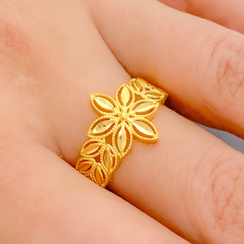 Tasteful Golden 22k Gold Flower Ring