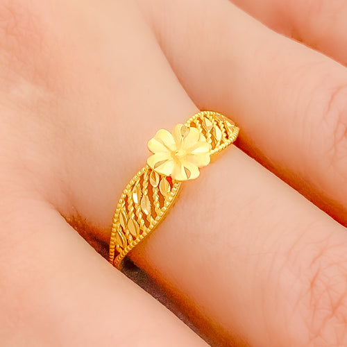 Graceful Flower Accented Ring