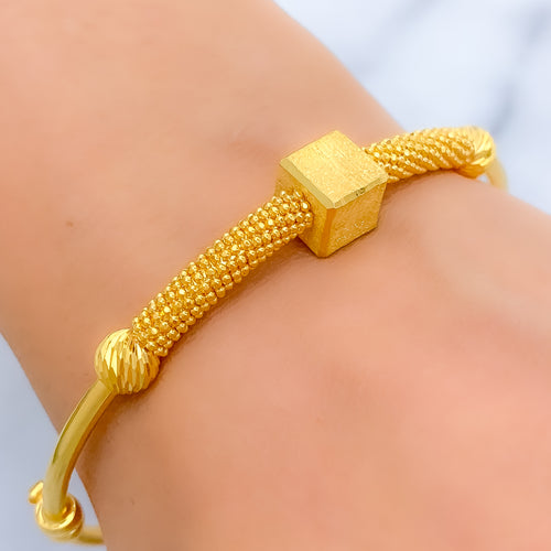 Smooth Geometric 22k Gold Bangle Bracelet