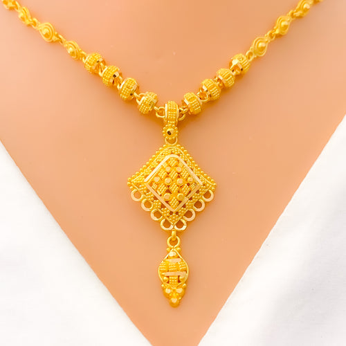22k-gold-Upscale Diamond Shaped Orb Necklace Set