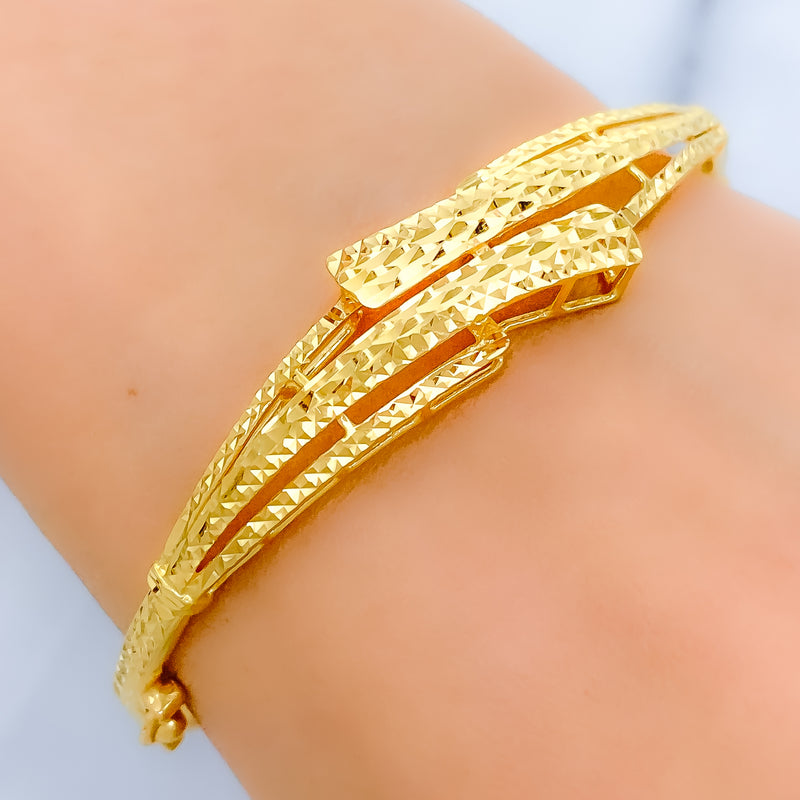 Versatile Contemporary 22k Gold Bangle Bracelet