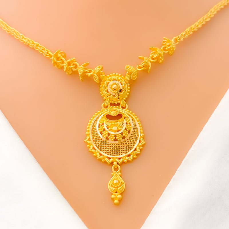 22k-gold-Opulent Netted Chand Necklace Set