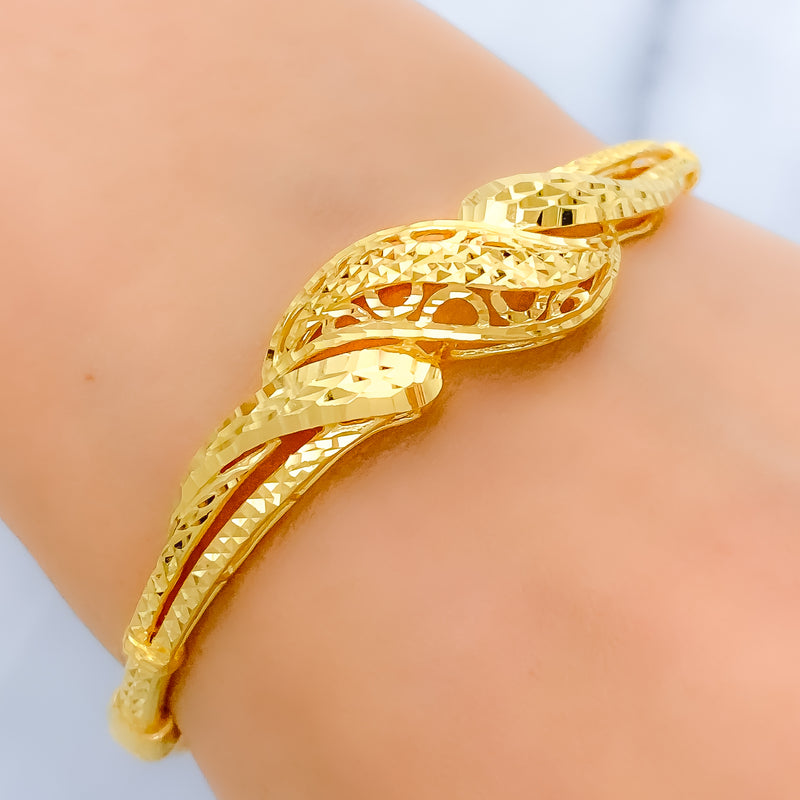 Fancy Leaf Accented 22k Gold Bangle Bracelet