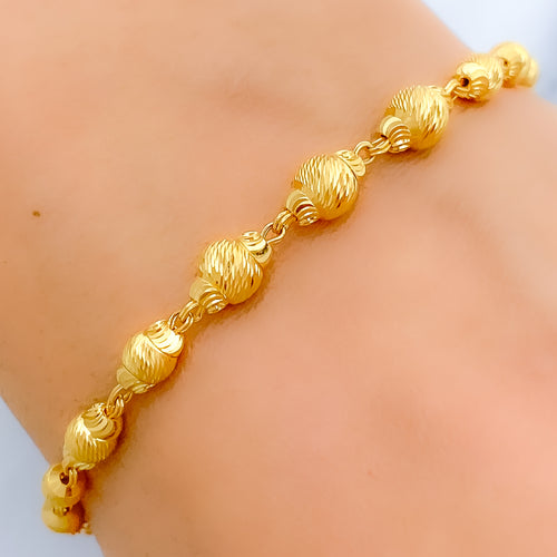 Radiant Round 22k Gold Bracelet