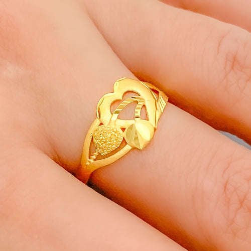 Dainty Leaf Adorned Ring