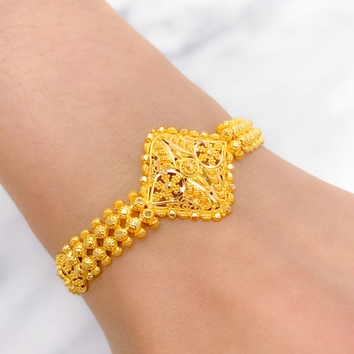 Decorative Yellow Gold Bracelet