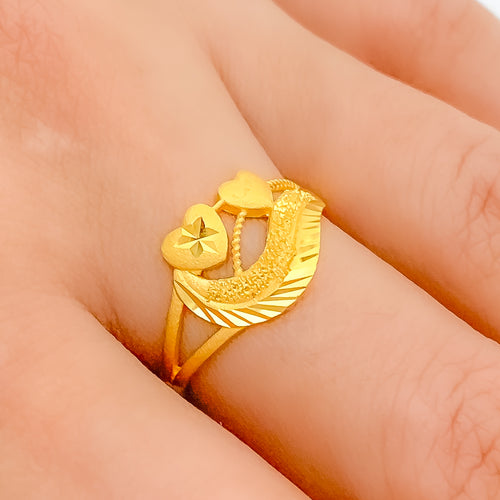 Trendy Curved 22k Gold Heart Ring