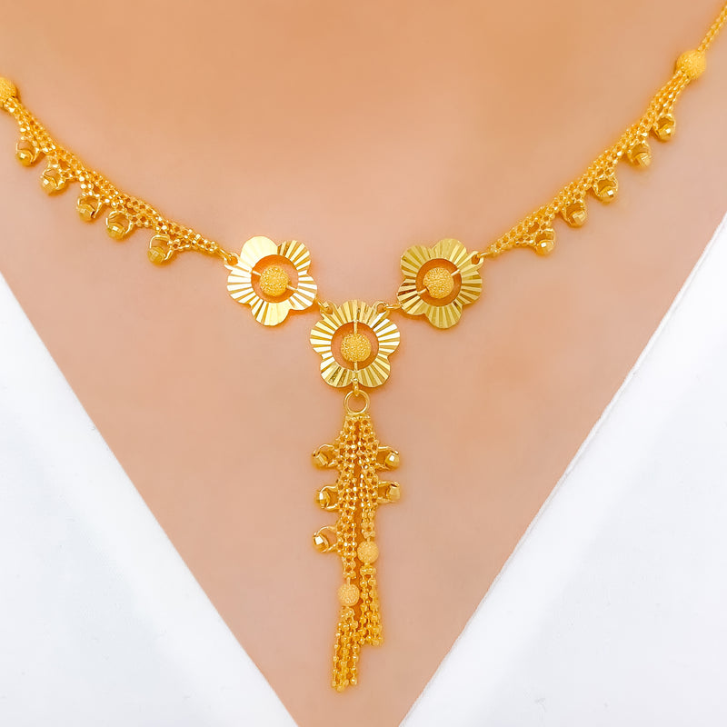 Radiant Striped Flower 22k Gold Necklace Set