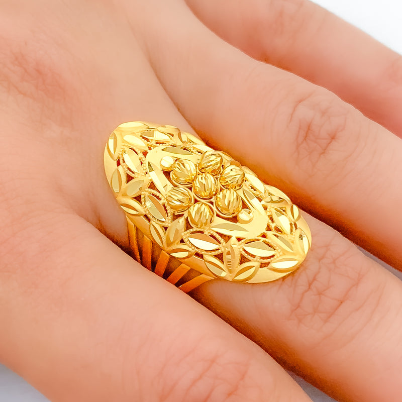 Distinct Oval 22k Gold Leaf + Ball Ring