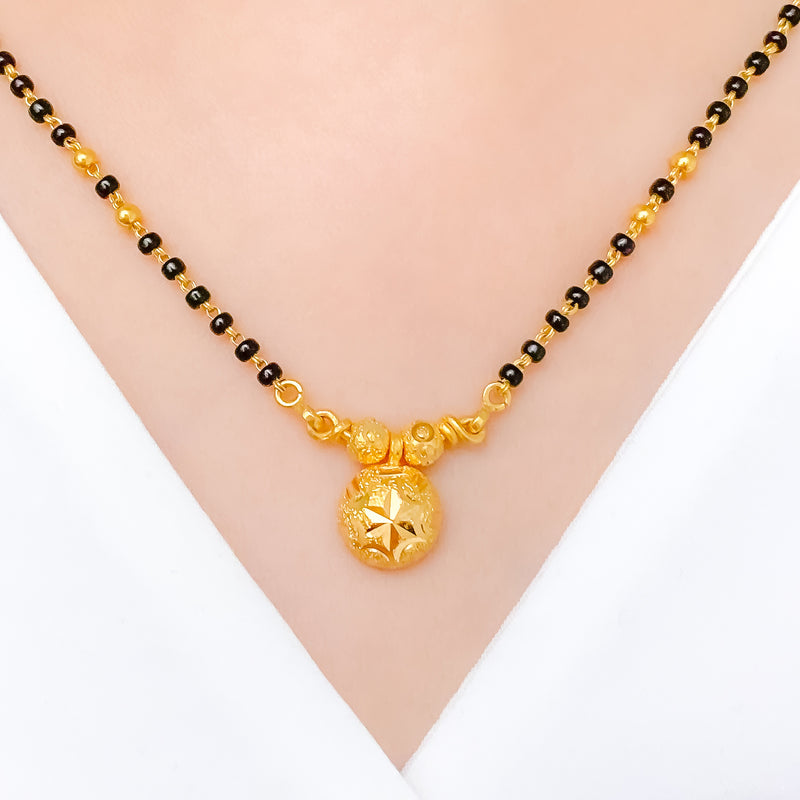 Star Adorned Thali 22k Gold Mangalsutra