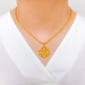 Evergreen Floral Patterned 22k Gold Pendant Set