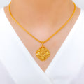 Evergreen Floral Patterned 22k Gold Pendant Set