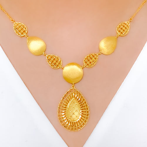 Classy Wirework Pear 22k Gold Drop Set