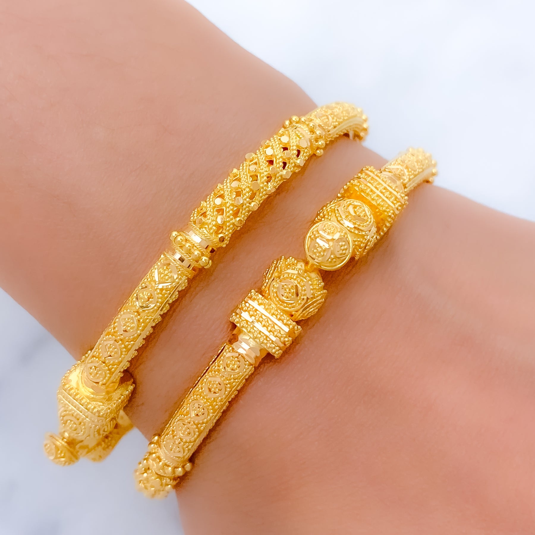 Screw bangles gold Clearance