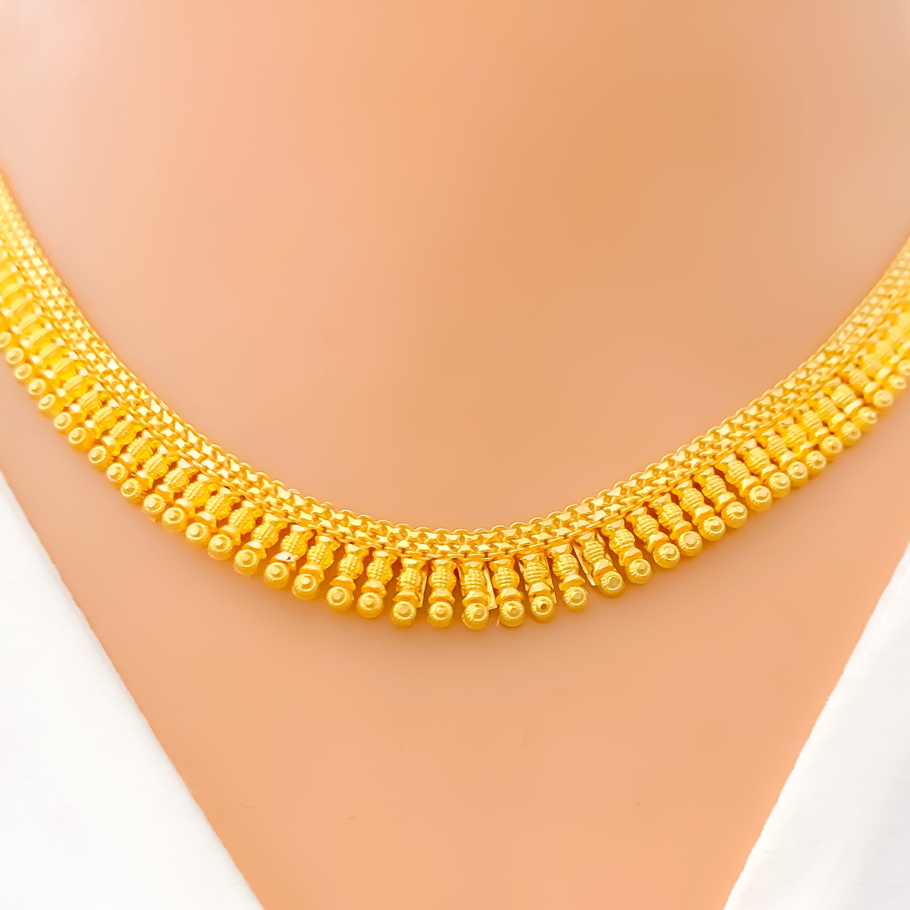 Light Weight Gold Necklace Designs - Dhanalakshmi Jewellers