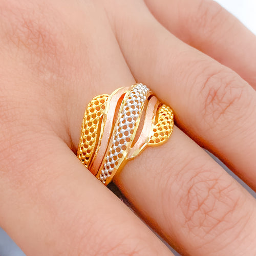 Classy Netted Three-Tone 22k Gold Ring