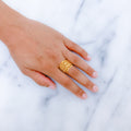 Grand Glossy Curved 22k Gold Ring