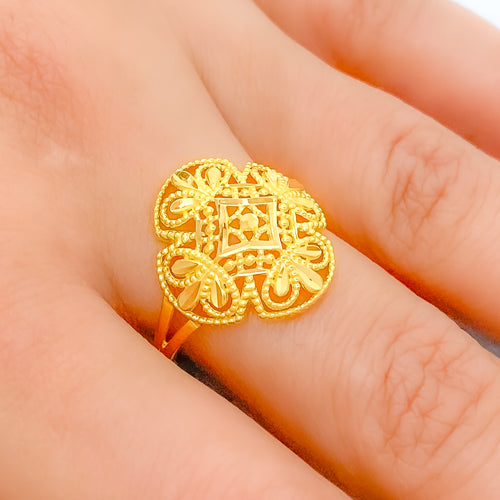 Vintage Floral Motif Ring