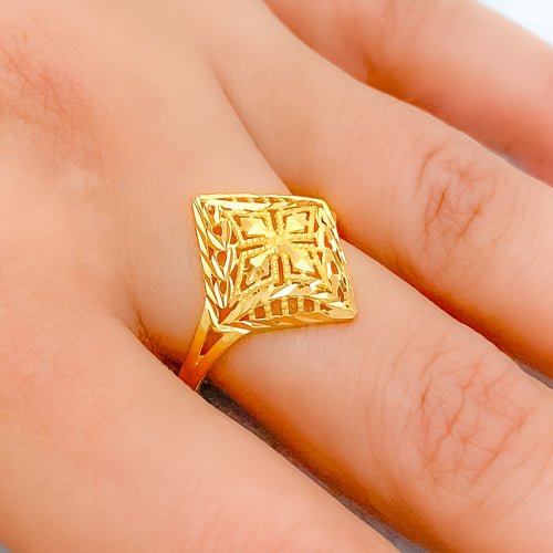 Contemporary Floral Filigree Ring