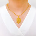 Palatial Reflective Striped 22k Gold Pendant Set