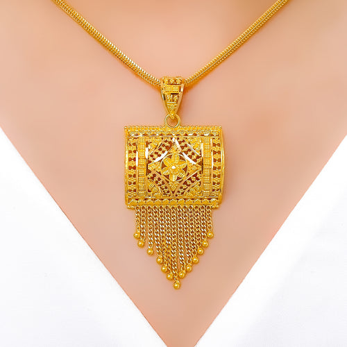 Trendy Tassel Accented Pendant 22k Gold Set