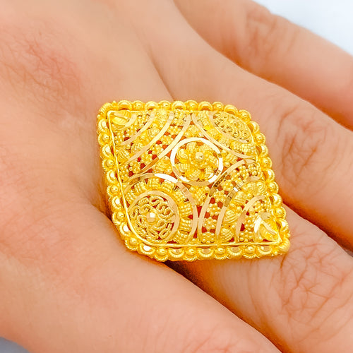 Intricate Floral Geometric 22k Gold Ring