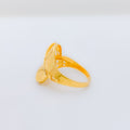 Square Accented Glossy 22k Gold Wave Ring