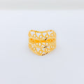 Grand Glossy Curved 22k Gold Ring