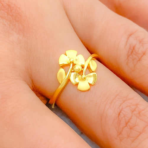 Petite Curved Floral Ring