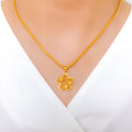 Graceful Star 22k Gold Pendant Set