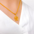 Graceful Star 22k Gold Pendant Set