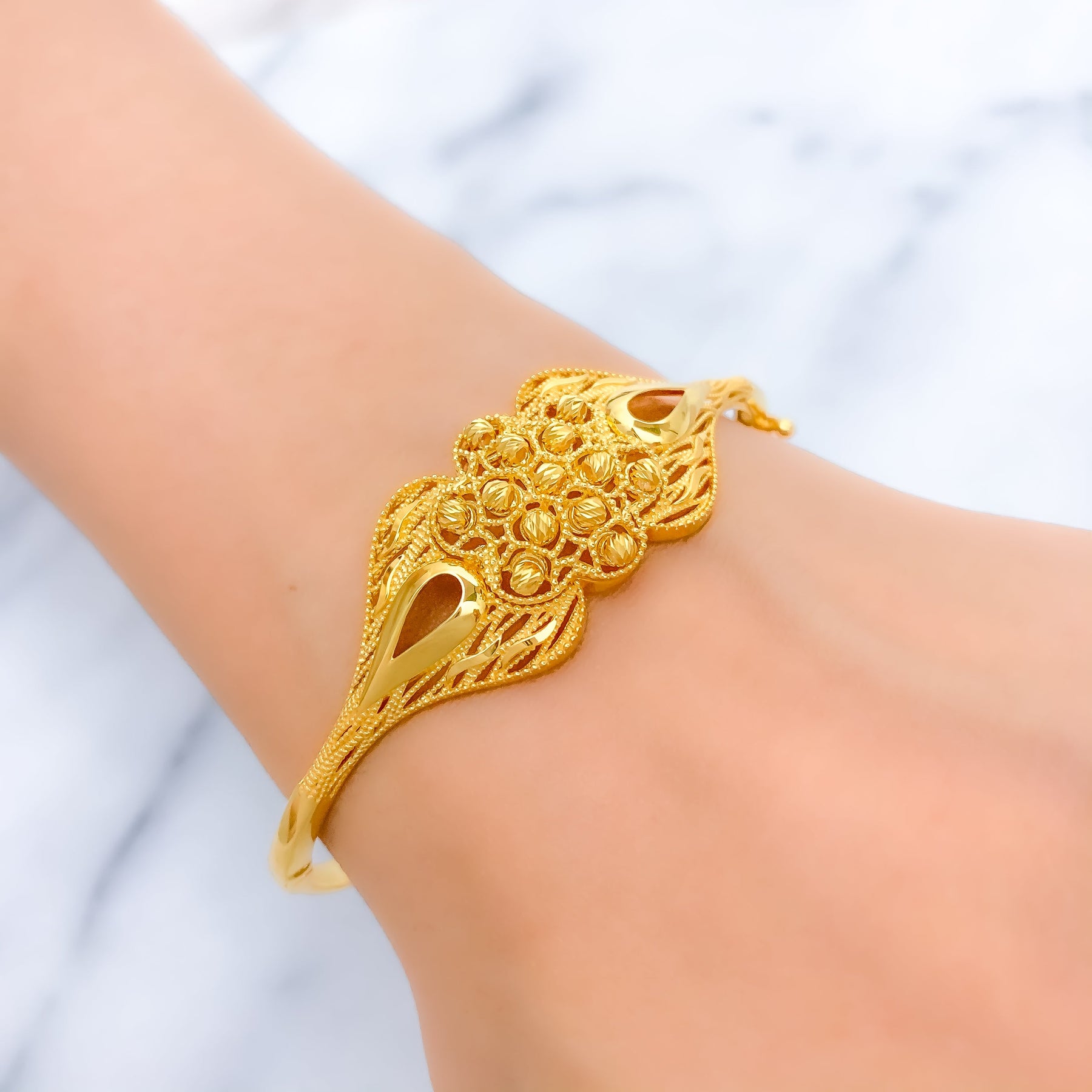 Iconic Floral Ball 22k Gold Bangle Bracelet – Andaaz Jewelers