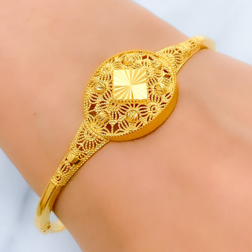 Intricate Netted Oval 22k Gold Bangle Bracelet