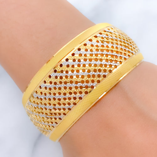 Exquisite Alternating Two-Tone 22k Gold Bangle