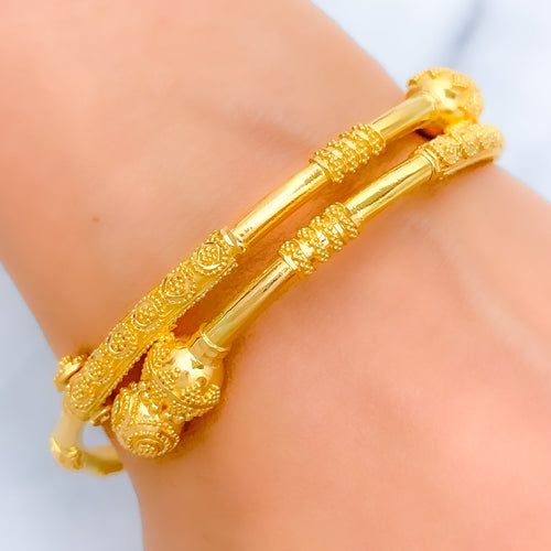 Dressy Detailed Screw Bangle 22k Gold 