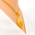 22k-gold-Intricate Traditional Reflective Pendant Set 