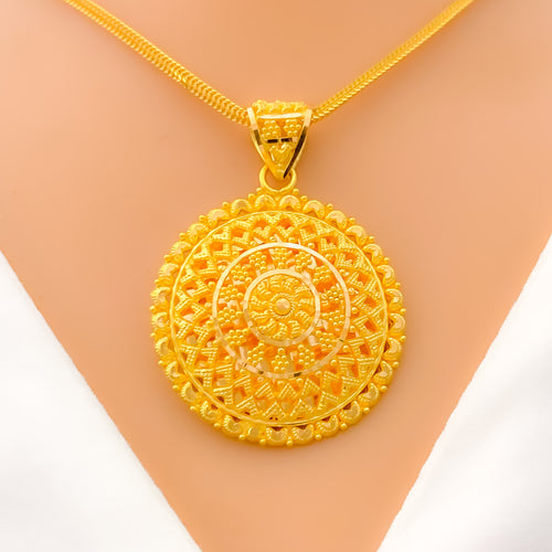 22k-gold-Extravagant Decorative Floral Pendant Set 