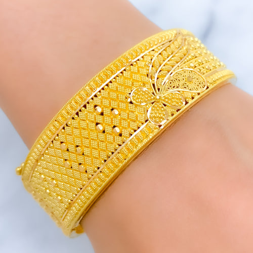 Majestic Floral Bangle 22k Gold 