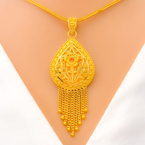 22k-gold-Delicate Delightful Hanging Chain Pendant Set 