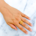 Special Leaf Accented Honey Comb Ring