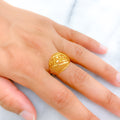 Special Leaf Accented Honey Comb Ring