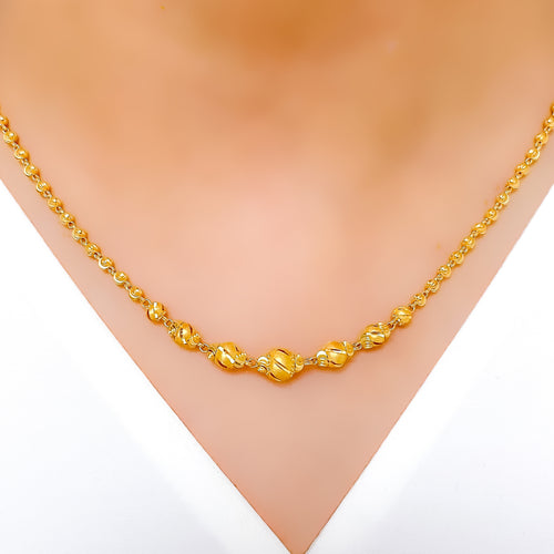 Sophisticated Reflective 22k Gold Necklace Set