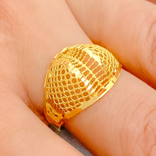 Intricate Lightweight Filigree Ring