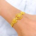 22k-gold-decorative-triple-flower-bracelet