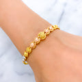 22k-gold-lovely-graceful-bangle-bracelet