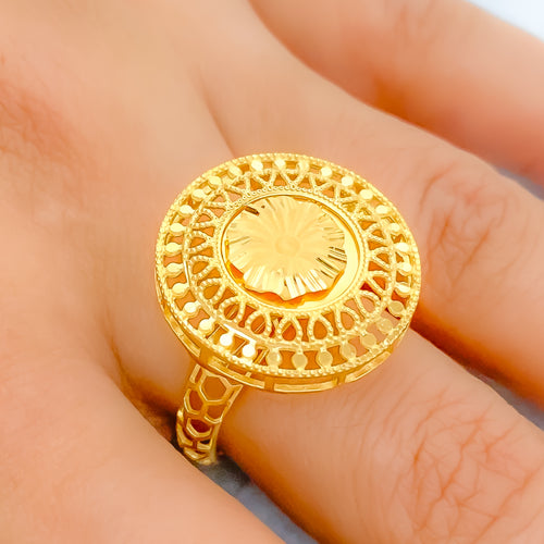 21k-gold-gorgeous-modern-ring